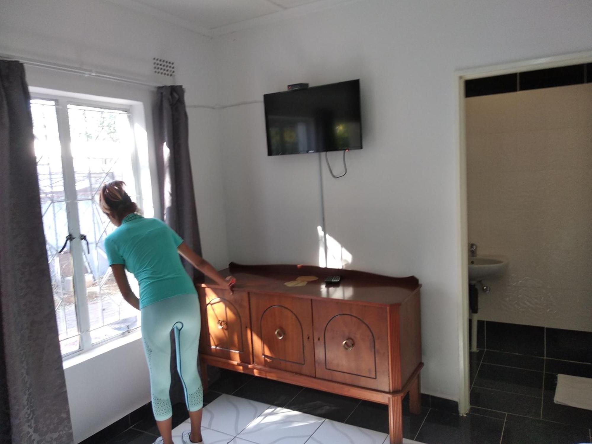 Brackendene Lodge Gaborone Esterno foto