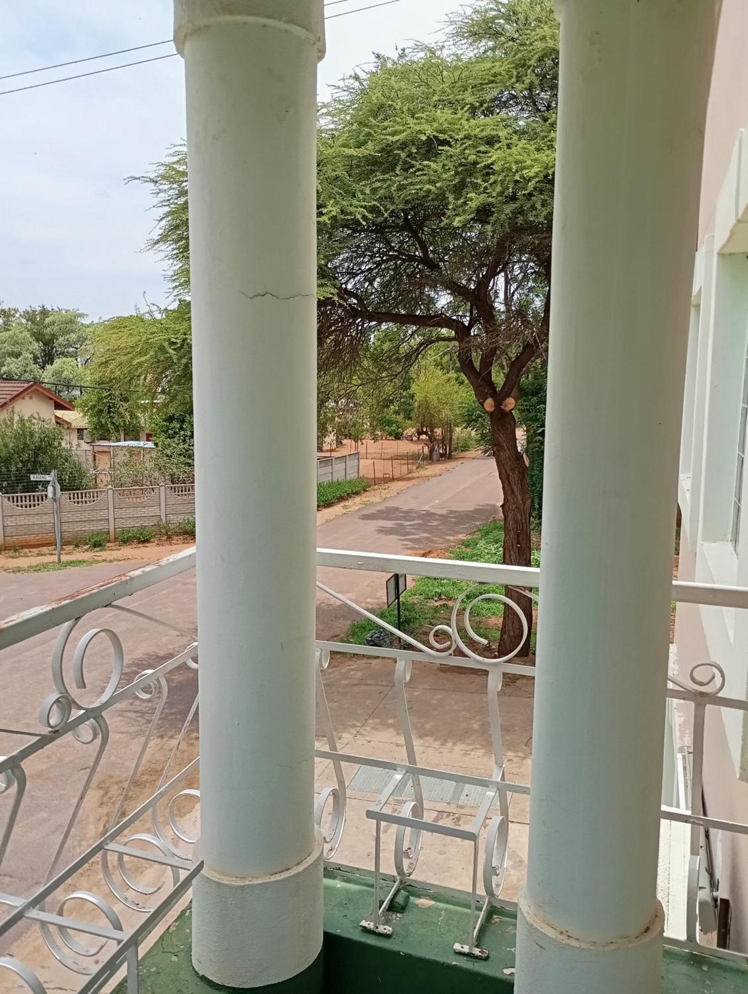 Brackendene Lodge Gaborone Esterno foto