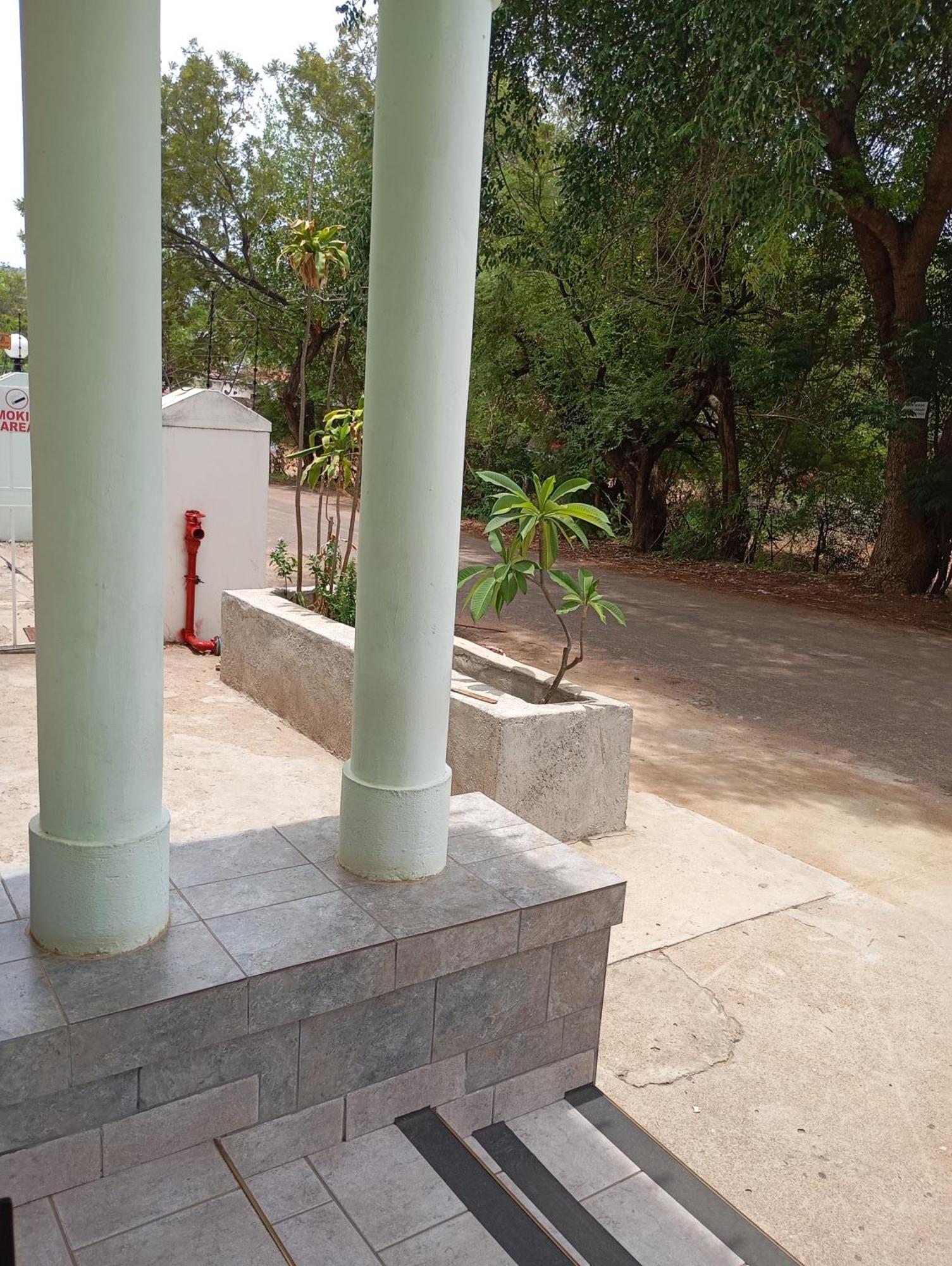 Brackendene Lodge Gaborone Esterno foto